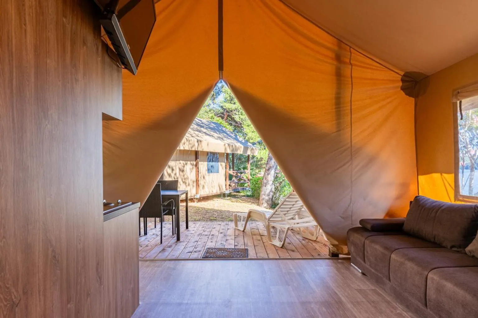 Adria Glamping Luxury Tents Camping Poljana Mali Lošinj