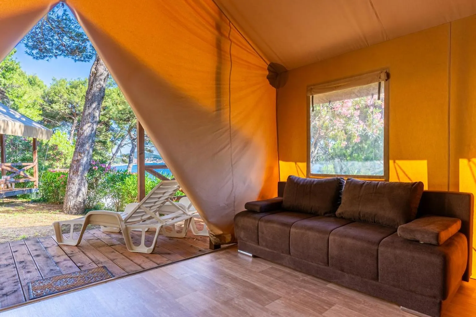 Adria Glamping Luxury Tents Camping Poljana Mali Lošinj